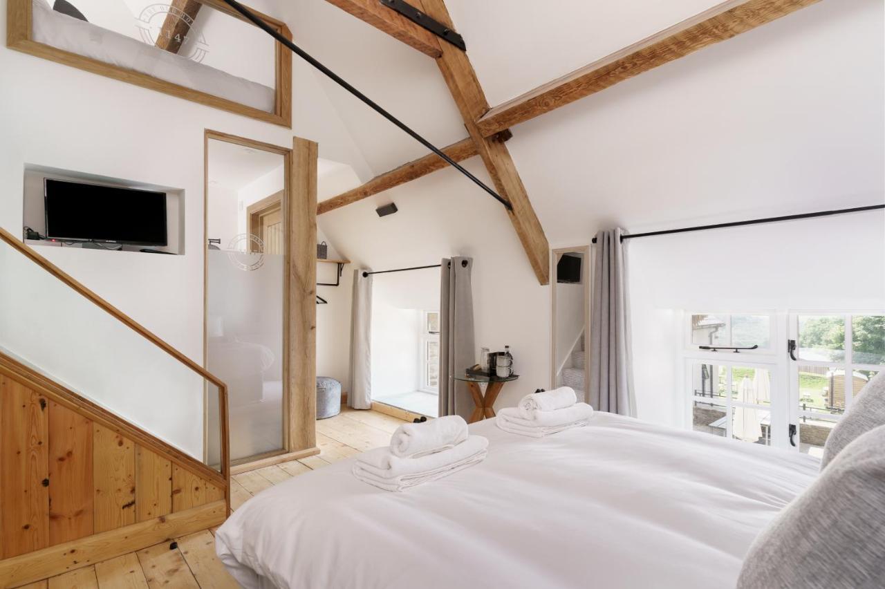 The Old House 1147 호텔 브리젠드 외부 사진